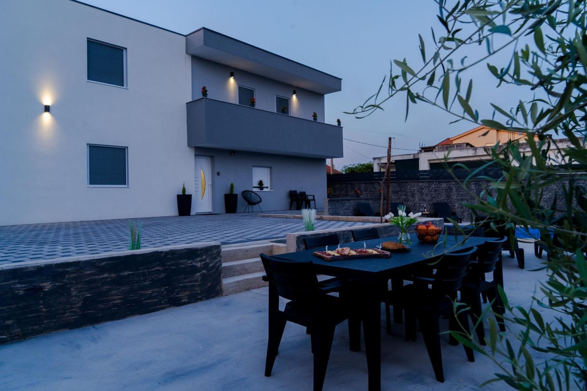 Villa Aurora Ljubuski Exterior photo